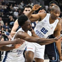 Anadolu Efes seride 1-0 &ouml;ne ge&ccedil;ti
