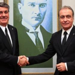 Beşiktaş'ta teknik direkt&ouml;r operasyonu başladı! İtalyan devin istediği isimle g&ouml;r&uuml;şt&uuml;