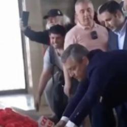 CHP'li &Ouml;zel'den şok itiraf: En kolay alkış Atat&uuml;rk denilerek alınır