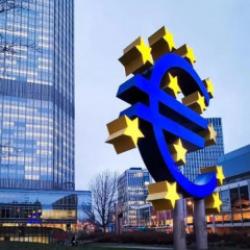 ECB, Orta Doğu'daki savaş ve bor&ccedil; y&uuml;k&uuml; kaynaklı finansal risklere dikkati &ccedil;ekti
