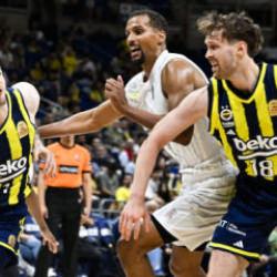 Fenerbah&ccedil;e play-off'a farklı başladı