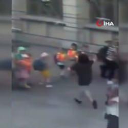 İsvi&ccedil;re'de bı&ccedil;aklı saldırı: 3 yaralı
