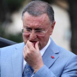 L&uuml;tf&uuml; Savaş'tan CHP'ye &ccedil;ok sert s&ouml;zler: "Partim pavyonlarda meze olarak kullanılmış"