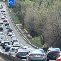 Bayram g&ouml;&ccedil;&uuml; tersine d&ouml;nd&uuml;! D&ouml;n&uuml;ş trafiği başladı 