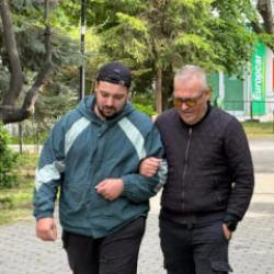 Temizlediği aracında 2 saat uyudu &ouml;l&uuml;mden d&ouml;nd&uuml;