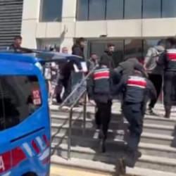 24 ilde g&ouml;&ccedil;men ka&ccedil;ak&ccedil;ılığı operasyonları: 36 tutuklama