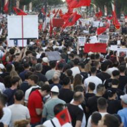 Arnavutluk'ta halk ayaklandı! İsrail işgali iddiası