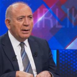 G&uuml;rsel Tekin'den &Ouml;zg&uuml;r &Ouml;zel'e: Bunu diyenin CHP'de Genel Başkanlık yapmış olması vahim