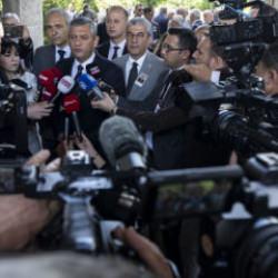 CHP'de istifa dalgası! G&uuml;rsel Tekin a&ccedil;ıkladı! &Ouml;zg&uuml;r &Ouml;zel'i şoke edecek rakam