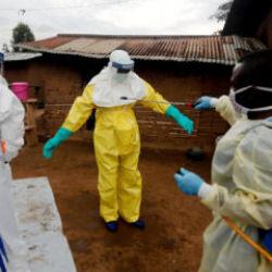 Ebola kabusu b&uuml;y&uuml;yor! Afrika sınırını aştı, 2 &uuml;lkede daha alarm verildi