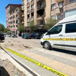 Freni boşalan hafriyat kamyonu, 10 aracı bi&ccedil;ti! Yaralılar var...