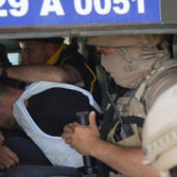 G&uuml;m&uuml;şhane'de eşini odunla &ouml;ld&uuml;ren firari koca tutuklandı