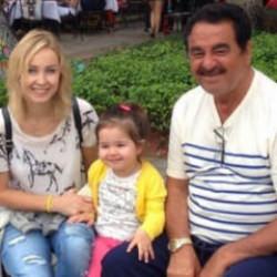 İbrahim Tatlıses'in eski eşi Ayşeg&uuml;l Yıldız siyasete girdi! Dikkat &ccedil;eken Bah&ccedil;eli s&ouml;zleri
