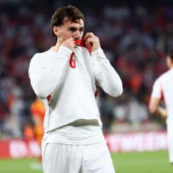 Orkun K&ouml;k&ccedil;&uuml; milli formayla 4. gol&uuml;n&uuml; kaydetti