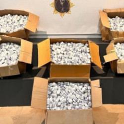 Samsun'da kiralık ara&ccedil;tan 225 bin uyuşturucu hap &ccedil;ıktı