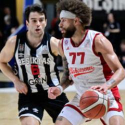 Seriye denge geldi! Bah&ccedil;eşehir, Beşiktaş'ı farklı ge&ccedil;ti