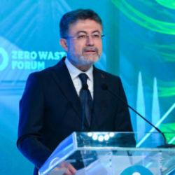 Sıfır Atık Forumu'nda &ccedil;arpıcı tablo! Bakan Yumaklı a&ccedil;ıkladı: Yıllık zarar 1 trilyon dolar