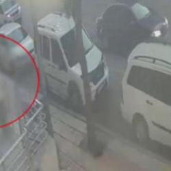 Siirt'te 21 aylık bebek balkondan d&uuml;şt&uuml;! O anlar kamerada