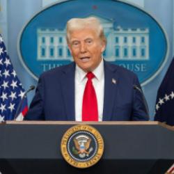 Trump'tan d&uuml;nyayı etkileyecek hamle! Yeni tarifeler yolda, hedefinde T&uuml;rkiye de var...