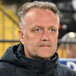 1. Lig ekibi hem teknik direkt&ouml;r&uuml; hem sportif direkt&ouml;r&uuml; g&ouml;nderdi