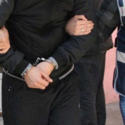 3 kişiyi baltayla yaralamıştı! Ş&uuml;pheli g&ouml;zaltına alındı