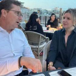 D&uuml;n Amerika&rsquo;nın uşaklığını yaptılar, bug&uuml;n de AP&rsquo;ın