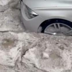 Ankara'da dolu ve sağanak hayatı durma noktasına getirdi!