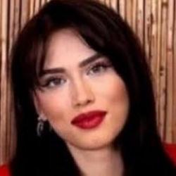 Ağrı'da sır olay: Ayşe &ouml;ğretmen evinde &ouml;l&uuml; bulundu 
