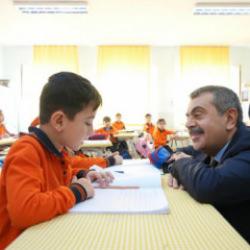 Ara tatil kalkacak mı? Bakan Tekin tartışmalara son noktayı koydu