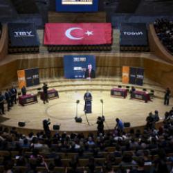 Bakan &Ccedil;ift&ccedil;i T&Uuml;GVA programına katıldı: 'Kud&uuml;s'&uuml;n &ouml;zg&uuml;rl&uuml;k davasını kalbimizde taşıyacağız'