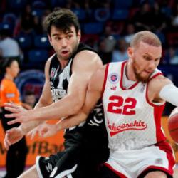 Beşiktaş seriye tutundu! Deplasmanda 2 sayı farkla kazandı