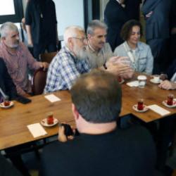 Cumhurbaşkanı Erdoğan Beyoğlu'nda vatandaşlarla sohbet etti