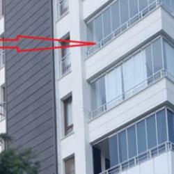 Diyarbakır'da sır olay: 15 yaşındaki &Ouml;mer 5'inci kattan d&uuml;şerek &ouml;ld&uuml;