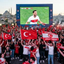 D&uuml;nya Kupası milli ma&ccedil; izleme yerleri! Dev ekran kuruluyor: İl&ccedil;e il&ccedil;e tam liste