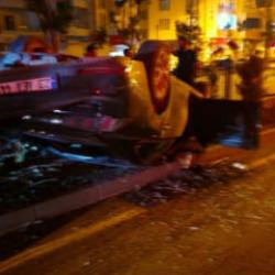 Elazığ'da kamyonet ile otomobil &ccedil;arpıştı: 5 yaralı