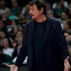 Ergin Ataman'dan Olympiakos taraftarına sert cevap: T&uuml;rk olmaktan gurur duyuyorum