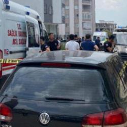 İş yerinde &ccedil;ıkan silahlı kavga: 1 kişi &ouml;ld&uuml;, 3 kişi yaralandı