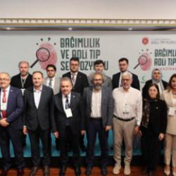 İstanbul'da dikkat &ccedil;eken buluşma: Bağımlılık ve Adli Tıp Uzmanları bir arada 