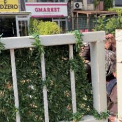 LGS &ouml;ncesi b&uuml;y&uuml;k panik! &Ouml;ğrenciler kapıda kaldı veliler ayaklandı