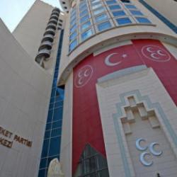 MHP'de bir teşkilatı daha feshedildi