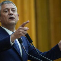 &Ouml;zg&uuml;r &Ouml;zel'e bir şok daha! G&ouml;revden alınacak! Yerine ge&ccedil;ecek isim ortaya &ccedil;ıktı
