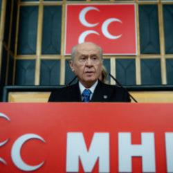 Son Dakika: Bah&ccedil;eli'den &Ouml;zg&uuml;r &Ouml;zel'e &ccedil;ağrı