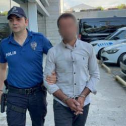 Ara&ccedil; tamirinde fazla para kavgası! Deliye d&ouml;n&uuml;p m&uuml;şterisini yaktı 