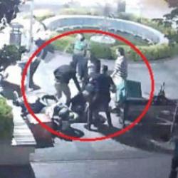 Bursa'da işverenler ile motokuryelerin kavgası kamerada: 10 g&ouml;zaltı