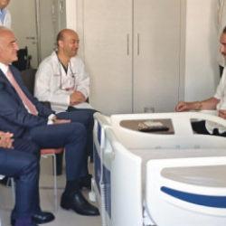 Bakan Ersoy'dan İbrahim Tatlıses'e ziyaret