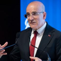 Bakan Şimşek: T&uuml;rkiye'yi k&uuml;resel &uuml;retim merkezi haline getirmek i&ccedil;in &ccedil;alışıyoruz
