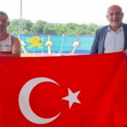 Down Sendromlu milli sporcu tarih yazmaya devam ediyor! D&uuml;nya şampiyonu oldu