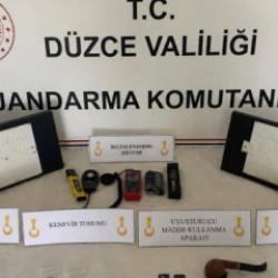 D&uuml;zce'de ka&ccedil;ak&ccedil;ılık ve uyuşturucu operasyonları: 10 g&ouml;zaltı