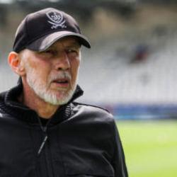 Futbol d&uuml;nyasını yıkan haber! &Uuml;nl&uuml; teknik direkt&ouml;r hayatını kaybetti