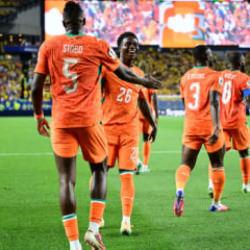 Galatasaray'ın yıldızı 90'da sahneye &ccedil;ıktı! Muhteşem asistle zaferin mimarı oldu